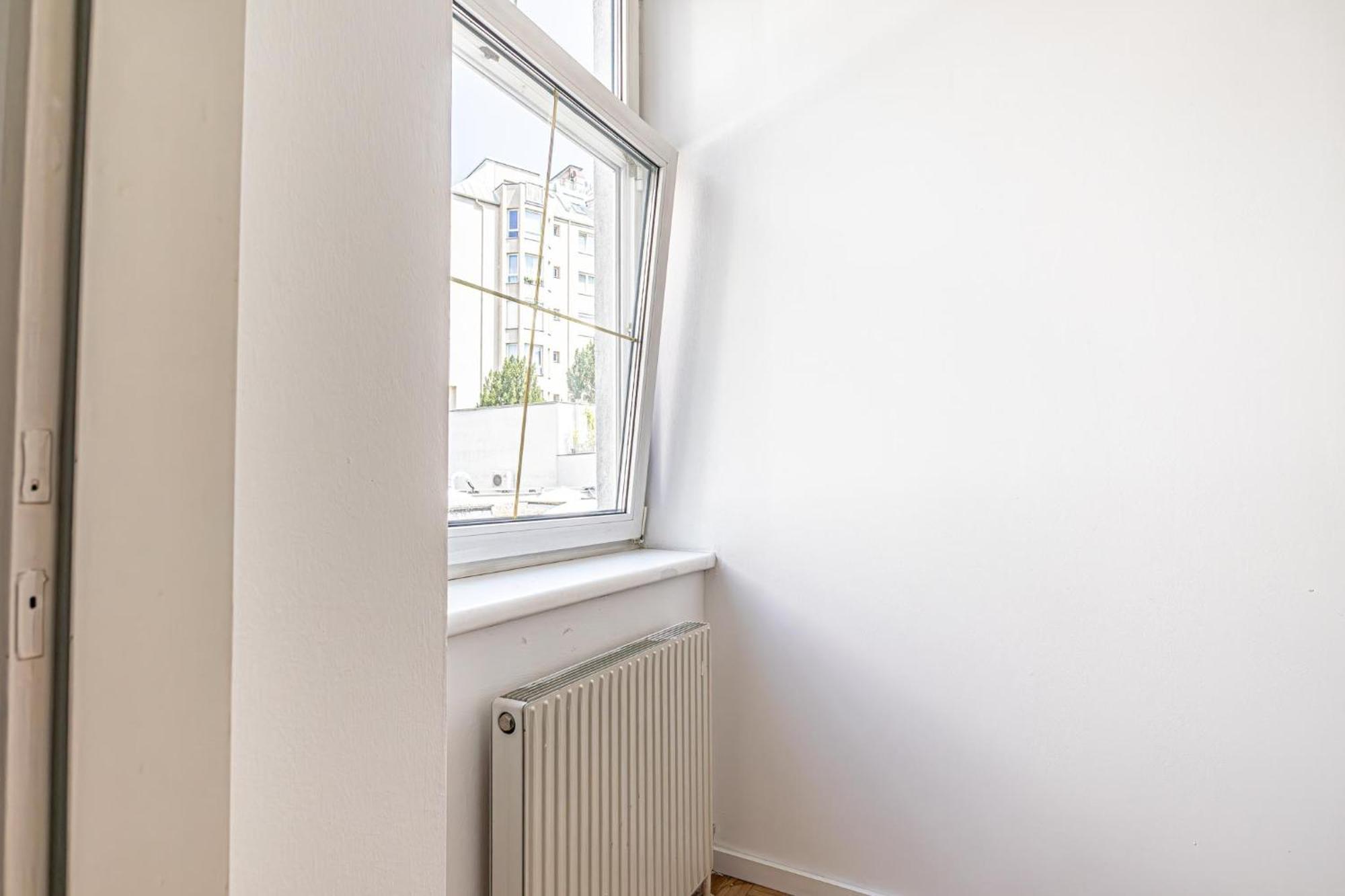 Near Schoenbrunn - Economy Rooms In Shared Apartment At Meidling Train Station Вена Экстерьер фото