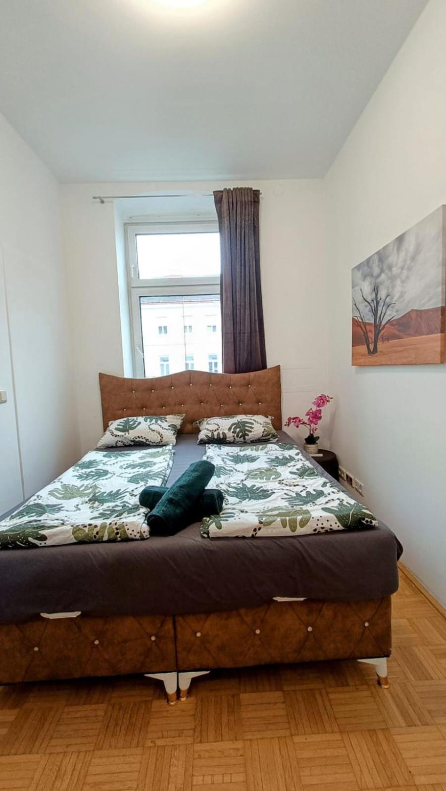 Near Schoenbrunn - Economy Rooms In Shared Apartment At Meidling Train Station Вена Экстерьер фото