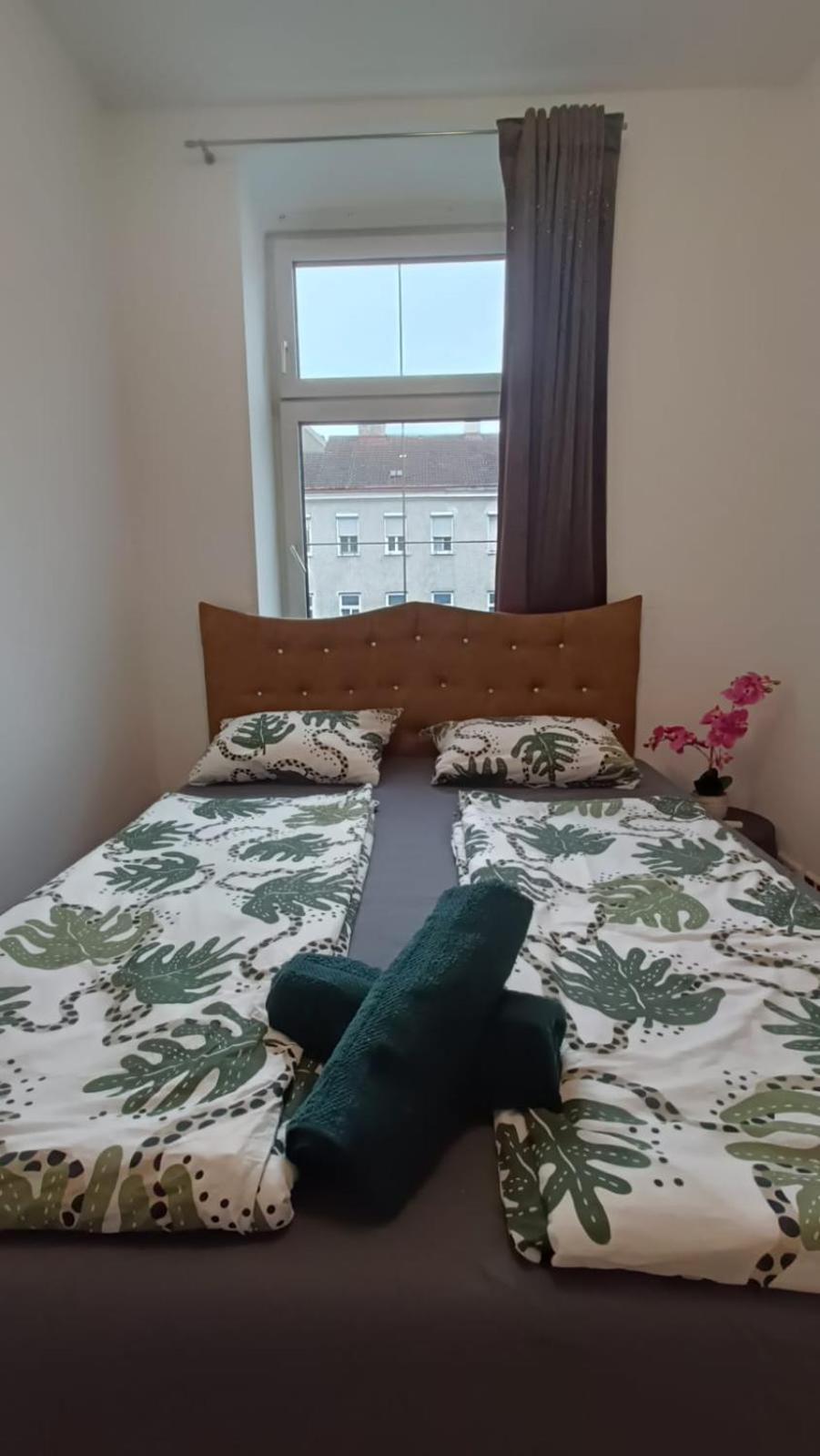 Near Schoenbrunn - Economy Rooms In Shared Apartment At Meidling Train Station Вена Экстерьер фото
