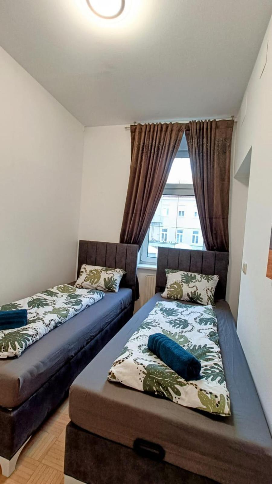 Near Schoenbrunn - Economy Rooms In Shared Apartment At Meidling Train Station Вена Экстерьер фото